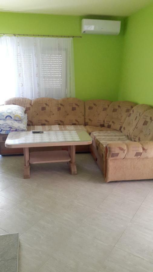 Apartmani Lamani บาร์บินเย ภายนอก รูปภาพ